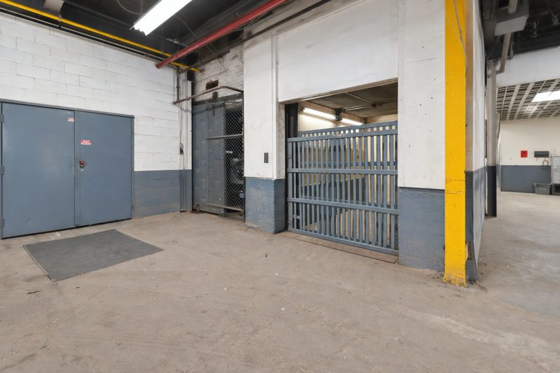 1024 Dupont Street, 2nd Floor, Toronto: shipping area