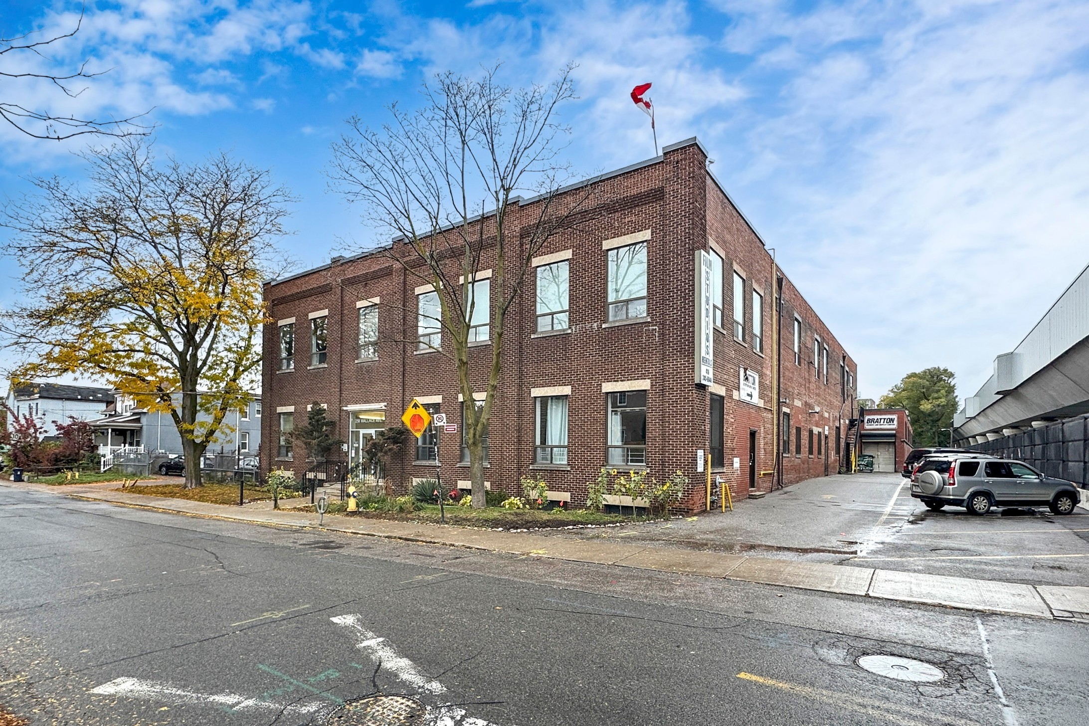 258 Wallace Avenue exterior